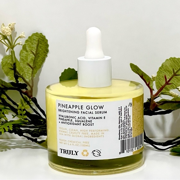 🌈2/$30 New Truly Pineapple Glow Brightening Facial Serum - Picture 1 of 1